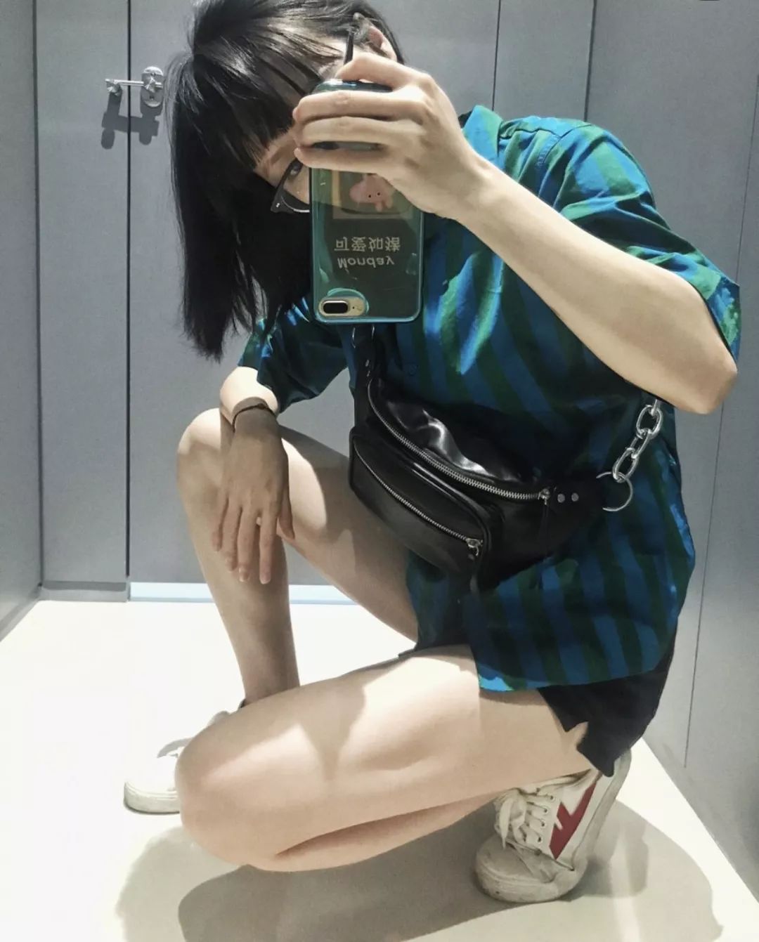 苏明玉开奔驰住楼王房，选包真有点……