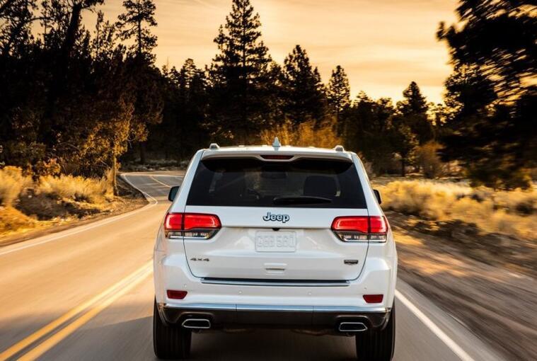 全系脚刹且被反馈不好用，JEEP大切诺基值得入手吗？实测告诉你