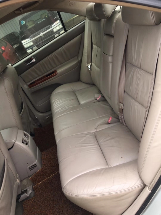 年轻人买现代还是卡罗拉,二手车卡罗拉哪个版本值得买