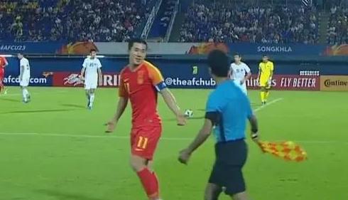 中国国奥vs乌兹别克斯坦角球越位,国奥技战术分析