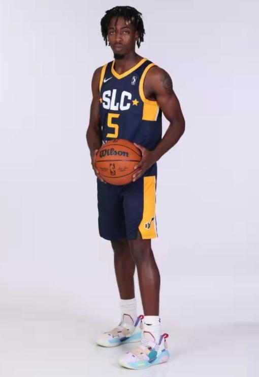 周琦和曾凡博天赋,曾凡博周琦