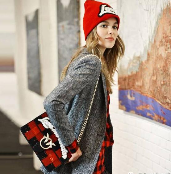 pinko燕子包全网最低价,怎么买pinko燕子包