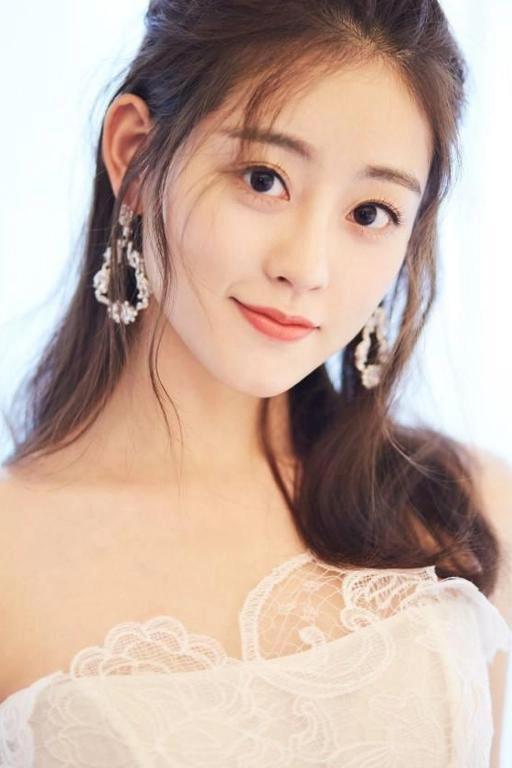 杨幂三朵金花图,杨幂旗下五朵金花古装造型