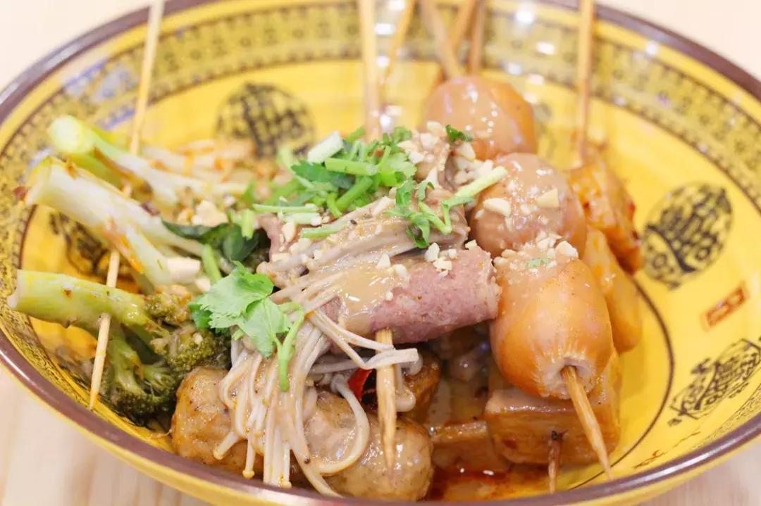 门头沟烧饼夹肘子石门营,门头沟特色小吃烧饼夹肘子