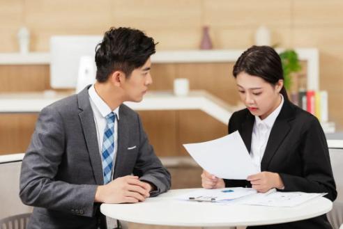 对目前的工作感到不满想换工作,对工作不满意跳槽