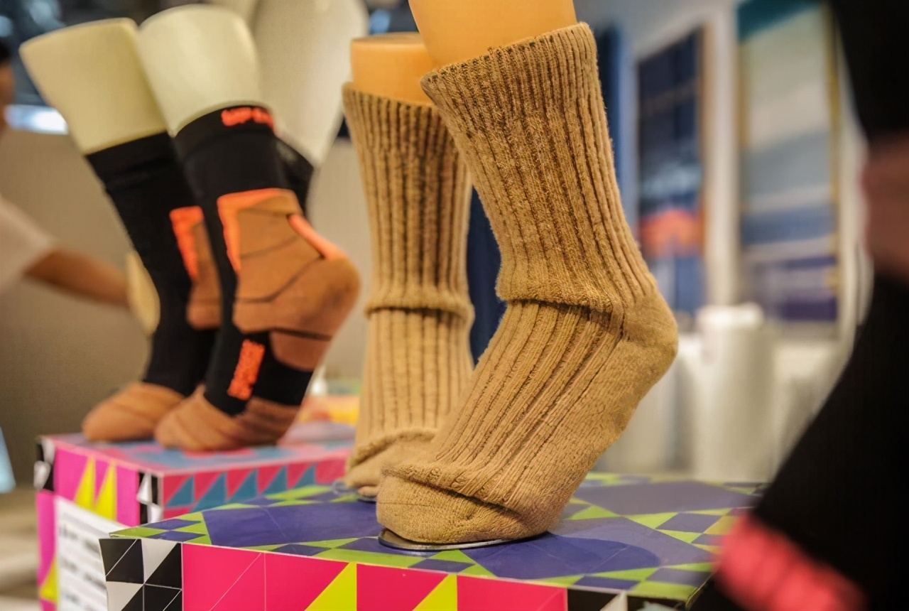 袜业大王浪莎是真是假,浪莎袜业老板事件