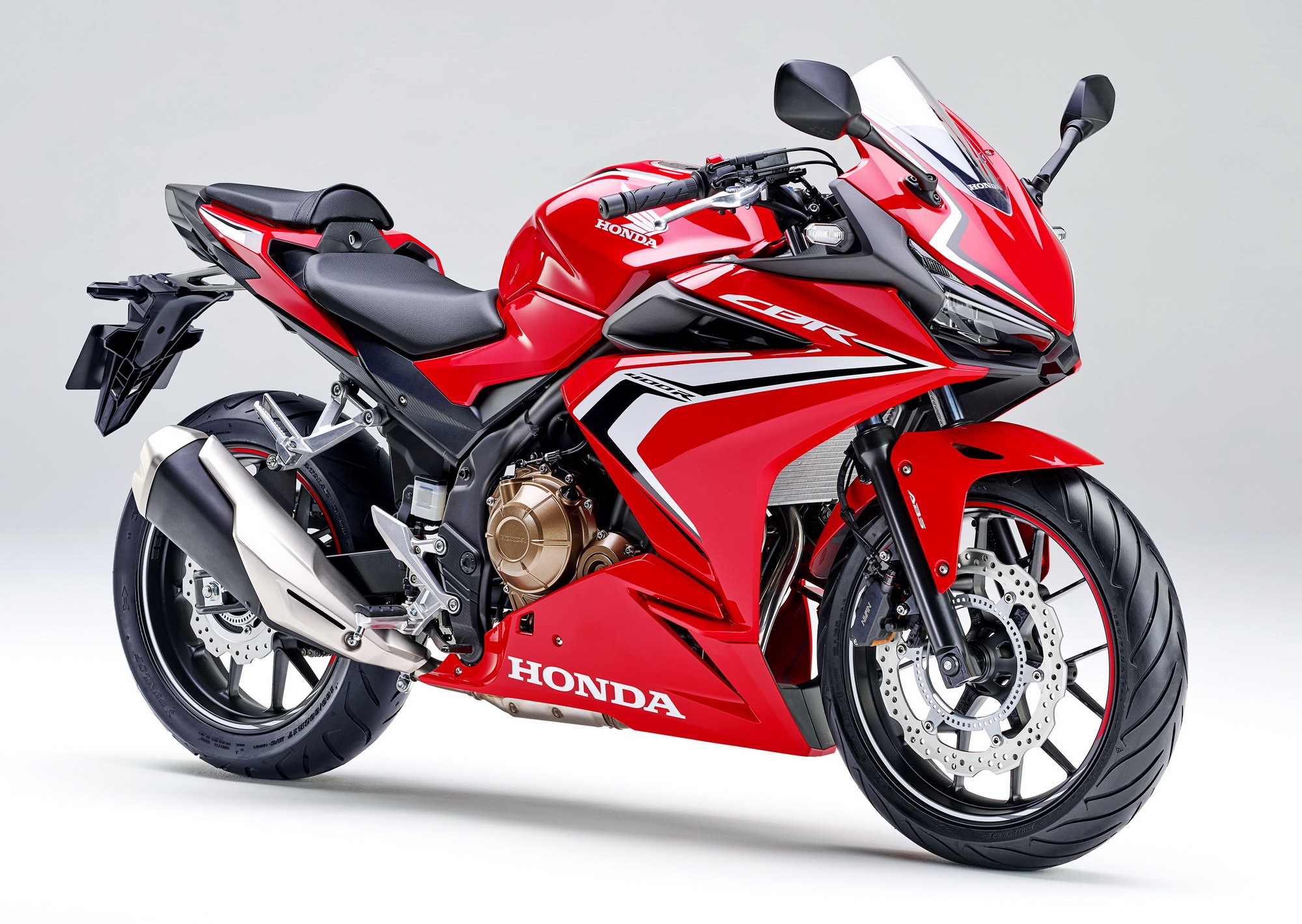 鍗辨満涔嬩笅鐨勫湴鐙变笌澶╁爞,鍗辨満涔嬩笅