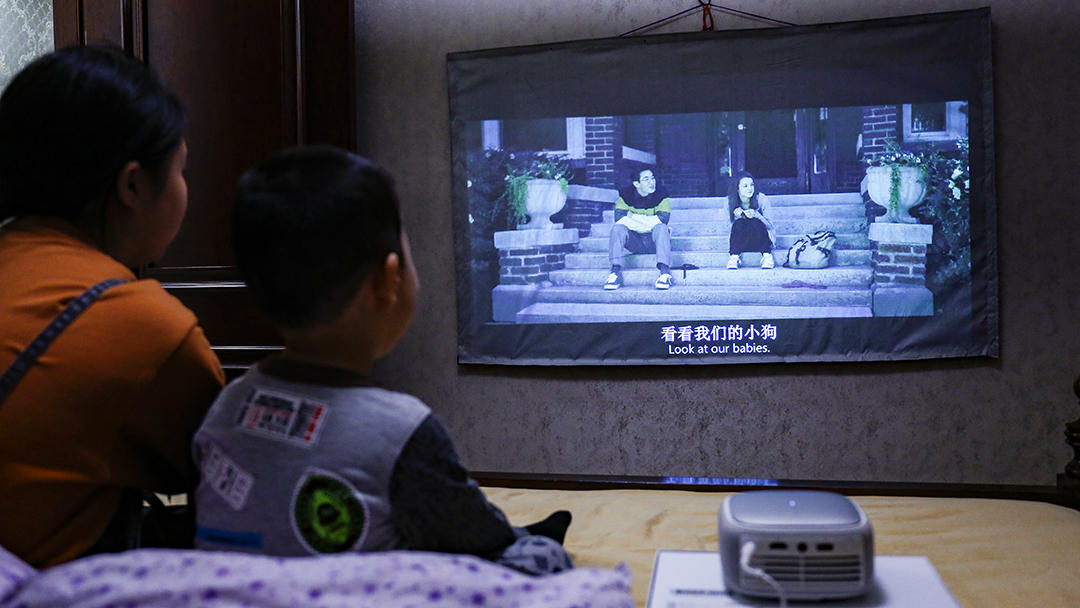 想打造家庭影院?想入手便微型投影仪?先来了解一下再决定