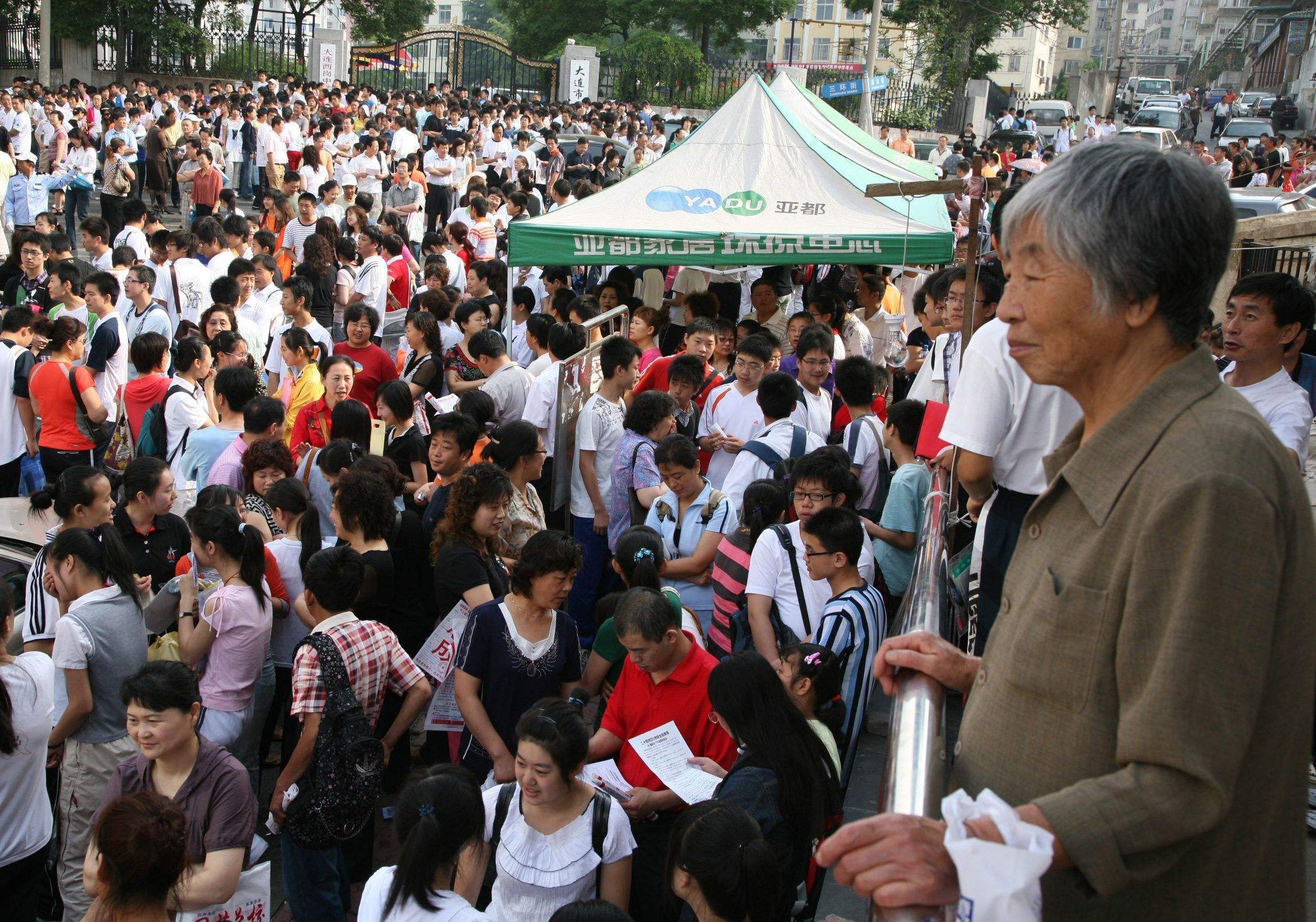 我国最牛的3所中学本科率逼近100,2019高考最牛的县级中学