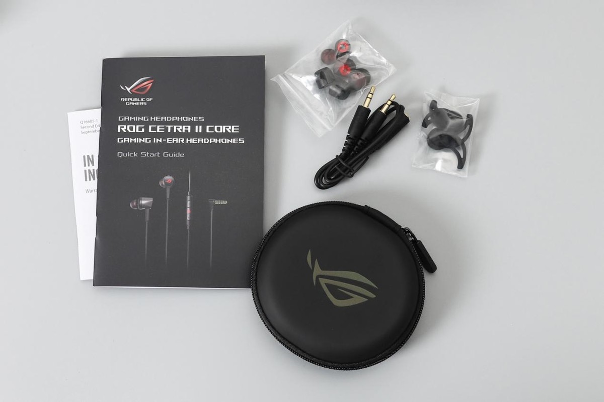 rog降临耳机1和2代区别,rog降临2标准版月曜白入耳式