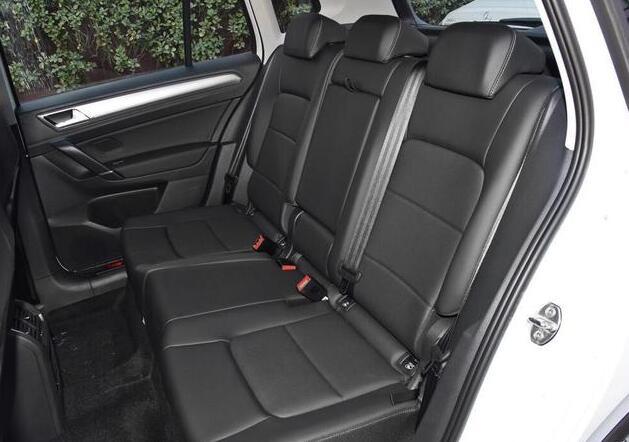 2019年高尔夫嘉旅1.4t顶配,落地15万高尔夫