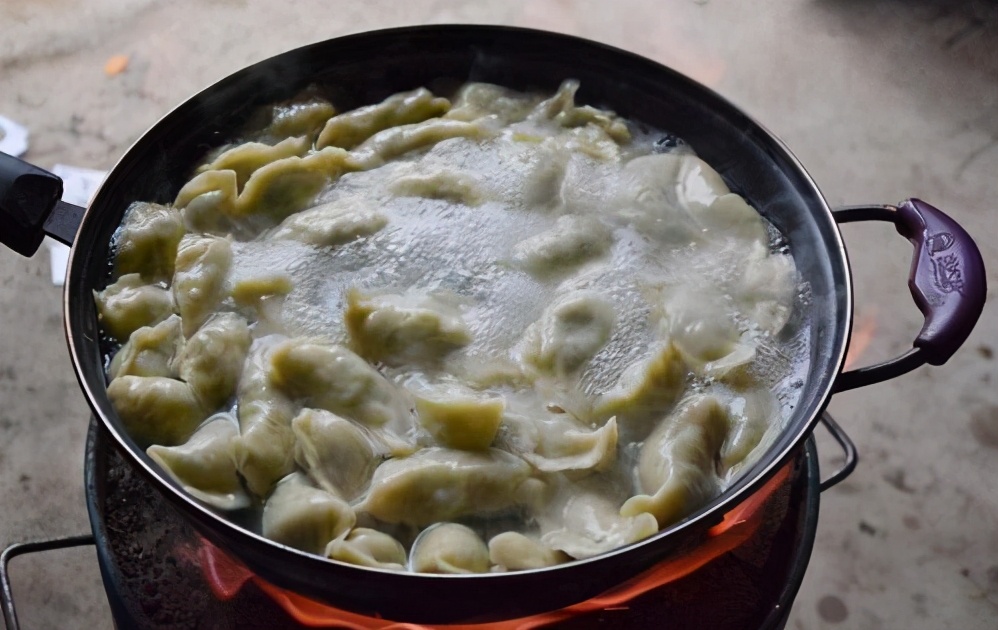 饺子皮的花样的做法孩子早餐,饺子皮馄饨皮做什么早餐好吃