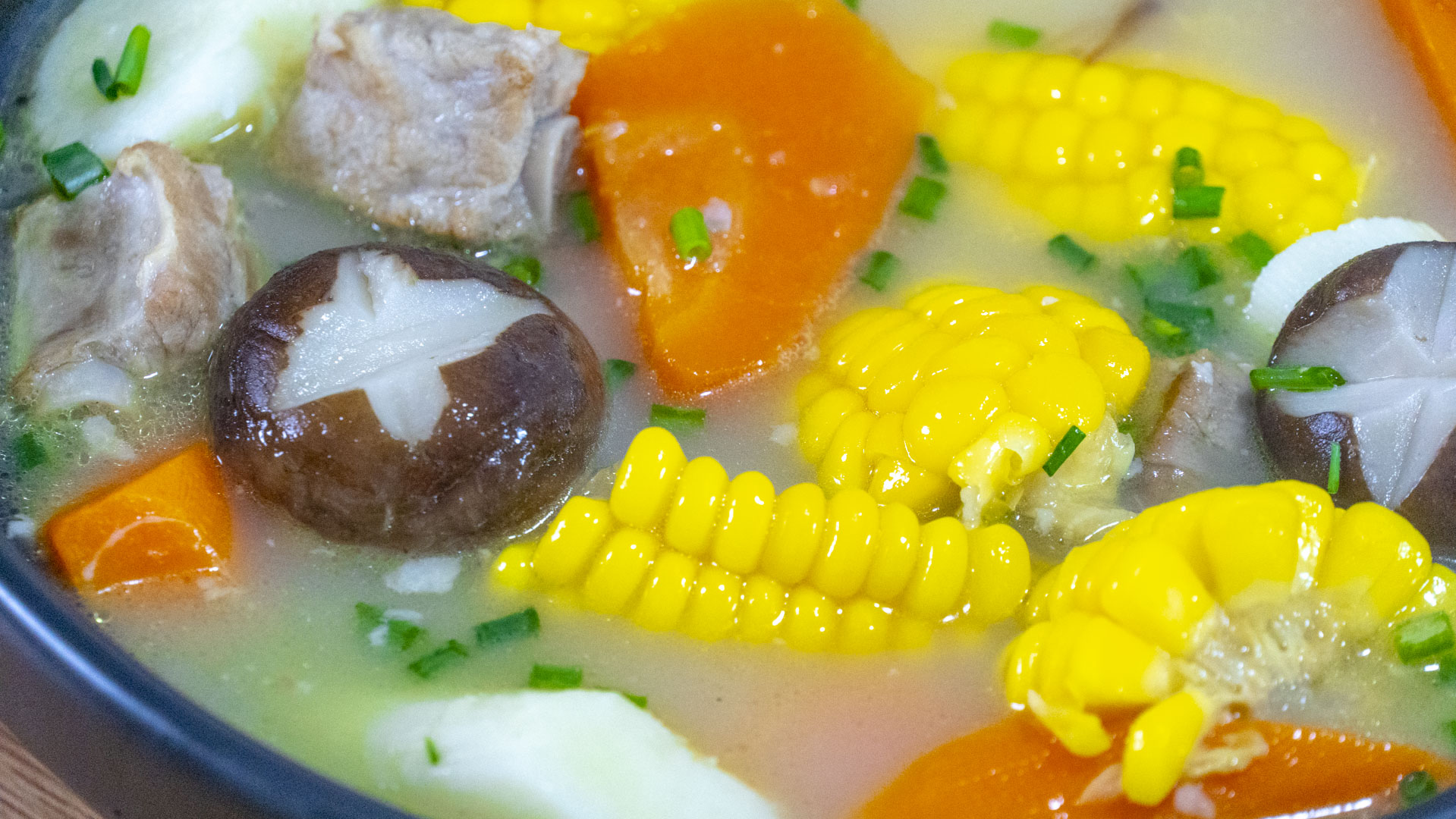 天冷喝什么养生汤暖身,降温后多喝4种汤暖身润燥营养高