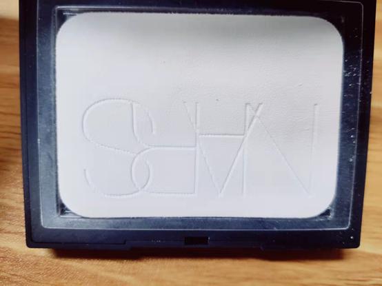 NARS粉饼断货王，究竟有多好用？