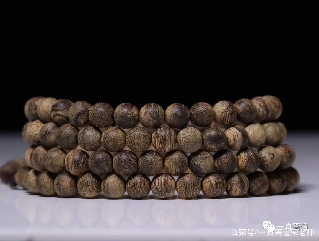 入门沉香手串有收藏价值吗,200元的沉香手串是真沉香吗