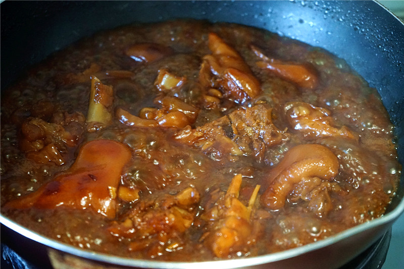 猪蹄炖了三个小时,猪蹄如何炖得又软又烂