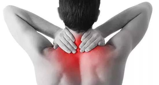 经常落枕要注意，起因、解决，这就告诉你