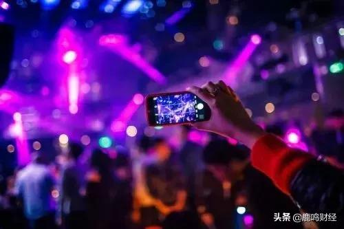 从新浪博客转到头条,从公众号到短视频的转型