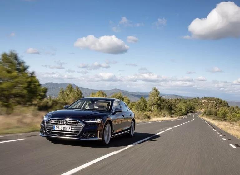 新一代奥迪a8发布,奥迪a860tfsiquattro