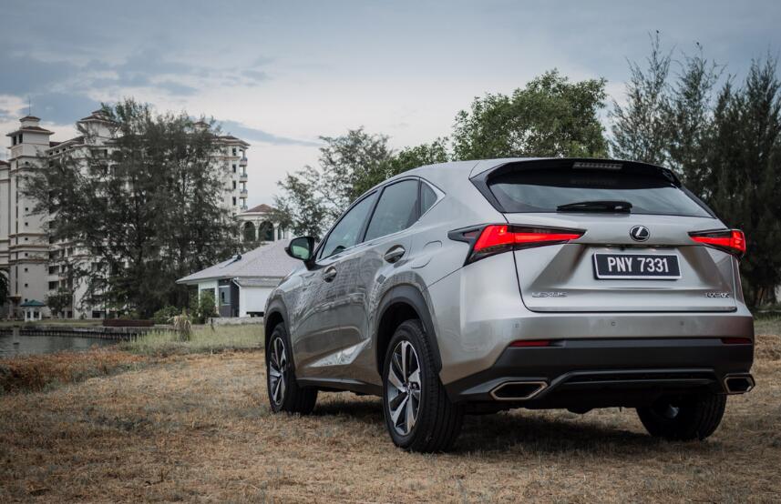 雷克萨斯nx300后排空间乘坐体验,新款雷克萨斯nx300四驱落地价格