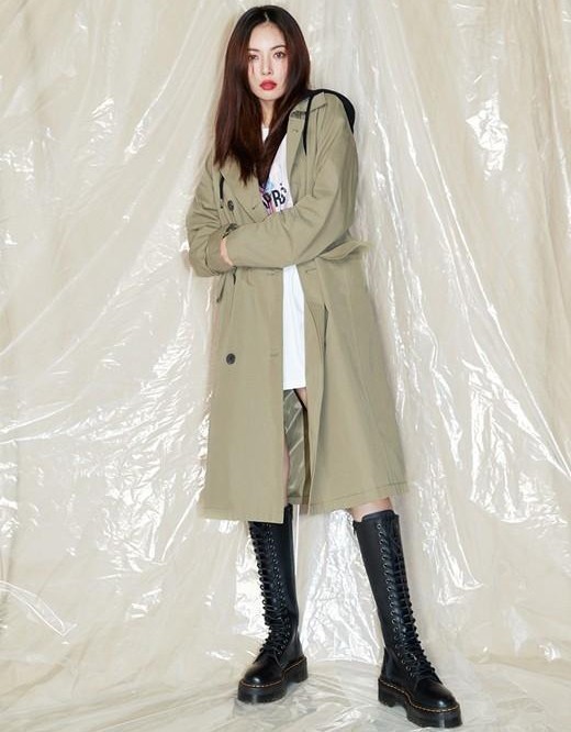 韩国女明星金泫雅粉色裙子跳舞,金泫雅冬日穿搭