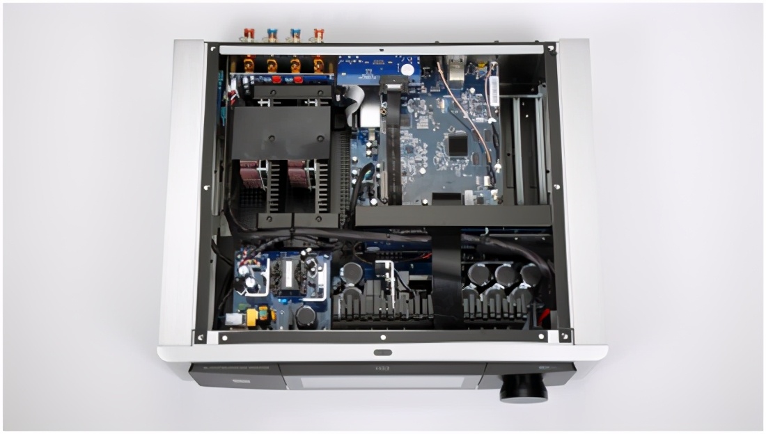 硬撼传统音响不落下风NADM33BluOS流媒体解码放大器