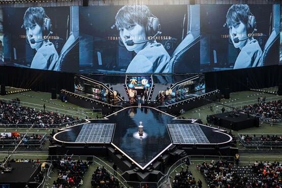 jackeylove谈自己18岁,jackeylove有没有谈女朋友