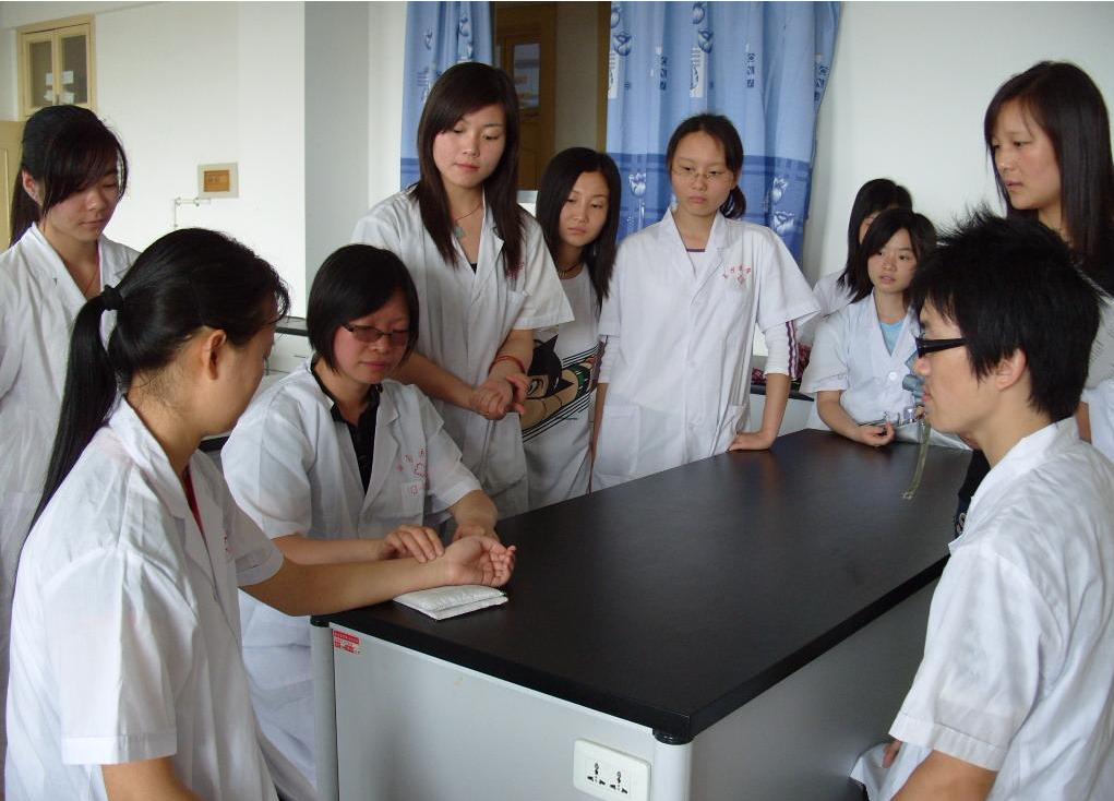 2022临床医学专业就业前景怎么样,临床医学哪个专业前景最好