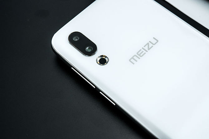 魅族16s详细测评,魅族16s评测小米9