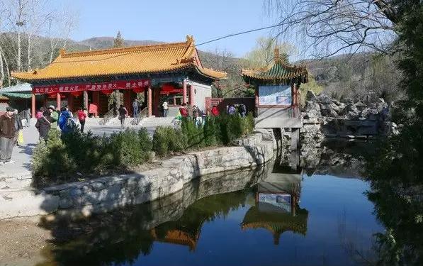 北京有什么寺庙可以烧香拜佛,祈福最好的寺庙北京