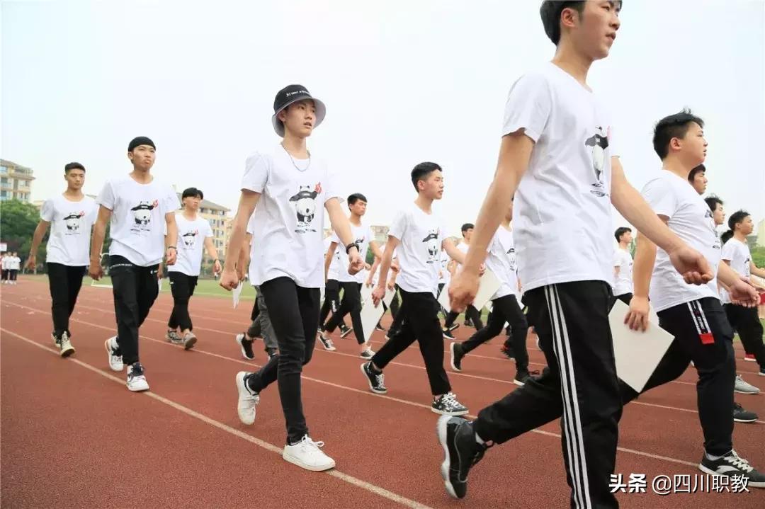 成都大学运动会来自不同国家,成都大学世界大学生运动会