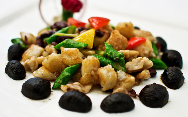 为什么山东蒜比当地蒜便宜,黑蒜和大蒜的功效与作用