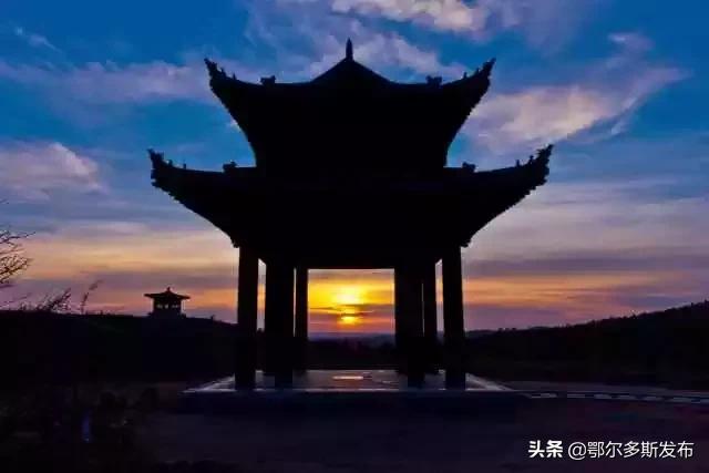 康巴什的十二个时辰,最美的竟是子时,你同意吗?