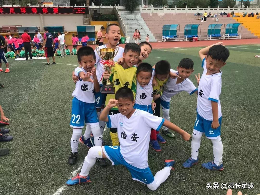 足球队成立周年贺信,足球俱乐部回信