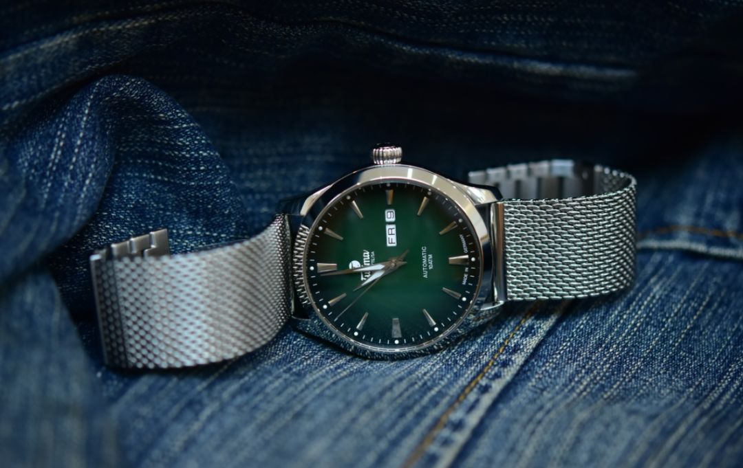 劳力士新年绿水鬼表,除了劳力士还有什么值得买