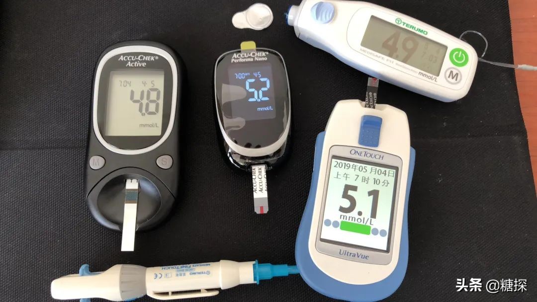 带13个血糖仪去验血糖，看哪个准，旁边大妈大爷惊呆了，结果如何