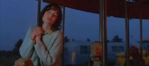 我是个看黄片的脏女孩