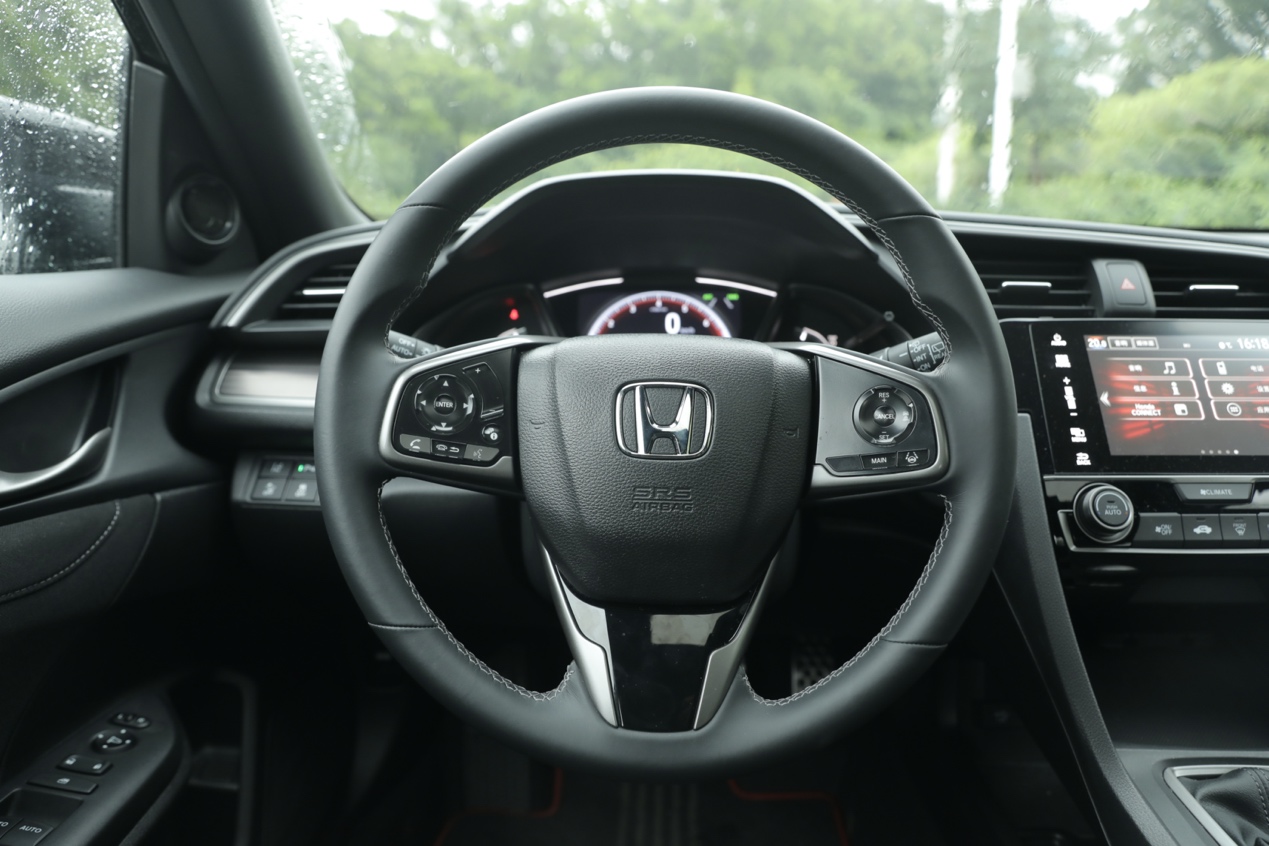 2023本田思域手动劲极版测评,试驾本田思域混动油耗