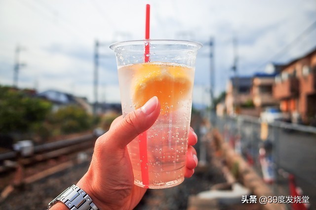 目前公认最好的拍照卡片机,推荐一款比手机拍照好的卡片机