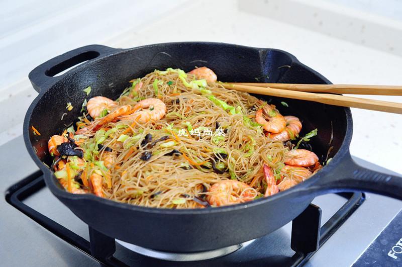 炒米粉要怎么煮比较好吃,炒米粉做之前要不要煮一下