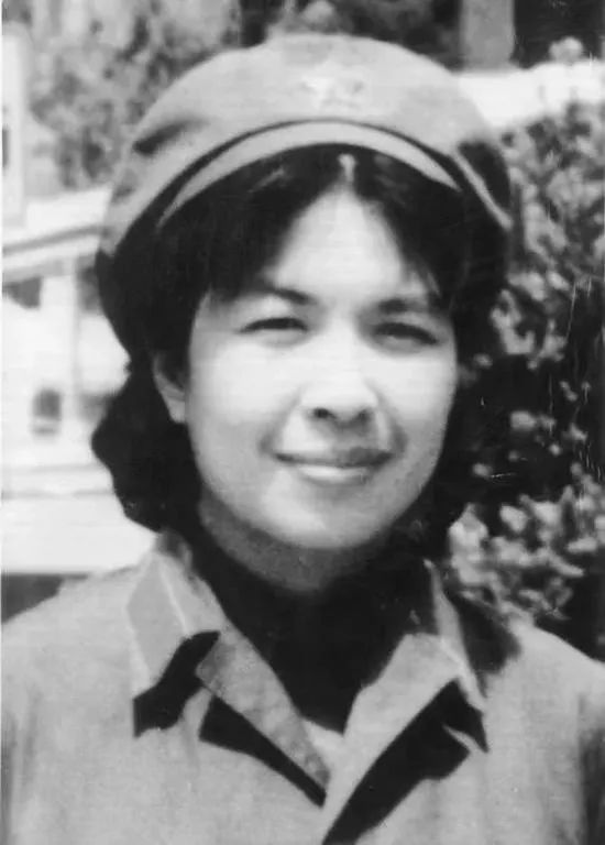 贵州的平凡圣人!*耀邦胡**请他吃饭•与副总理女儿情同父女