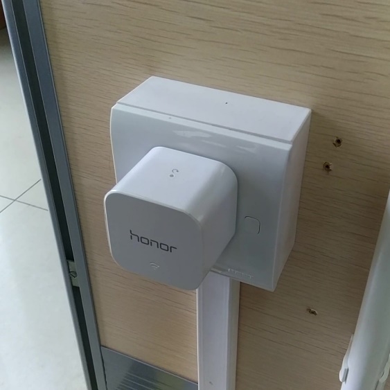 卧室信号弱用wifi放大器管用吗,家里wifi信号覆盖不到卧室怎么办