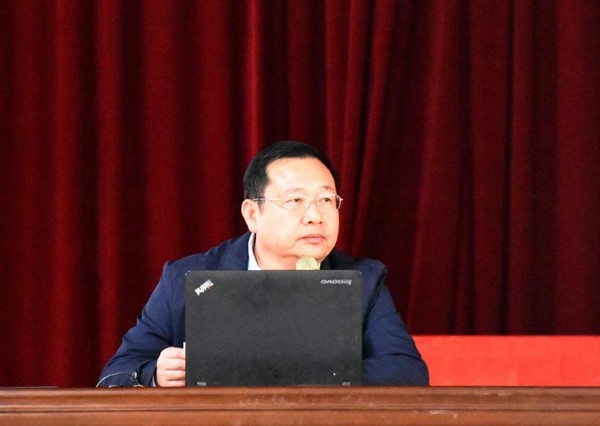 从高材生到国家机关干部当董事长,从大学校长到国家干部