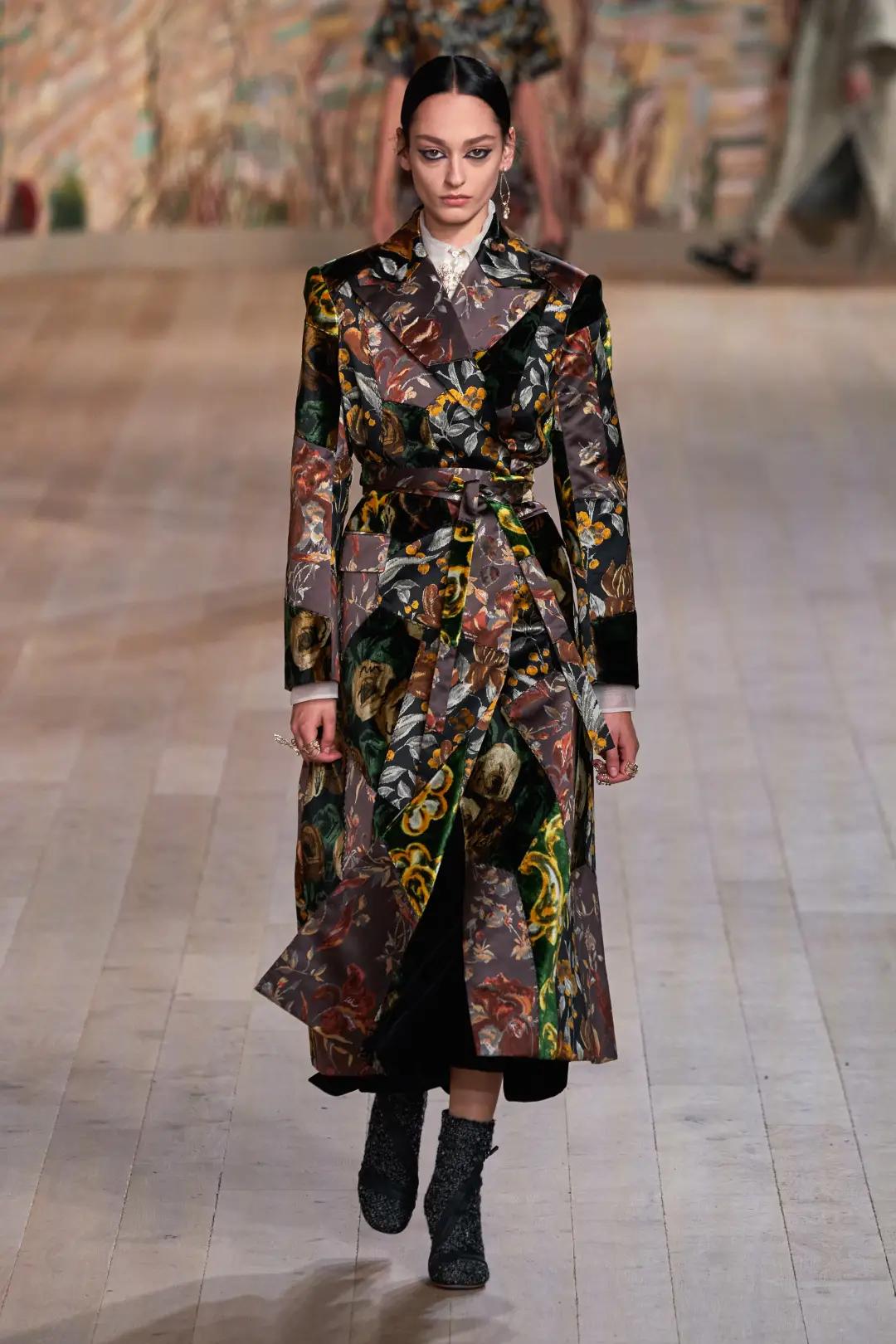 背lv的人穿什么,lv和dior适合什么风格