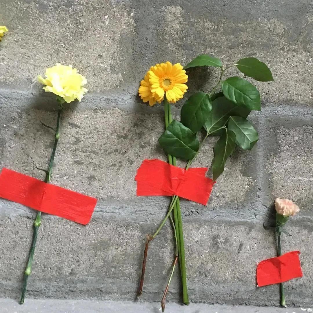 好物丨Jacquemus:从无名小镇闯入世界,南法农夫的时尚逆袭