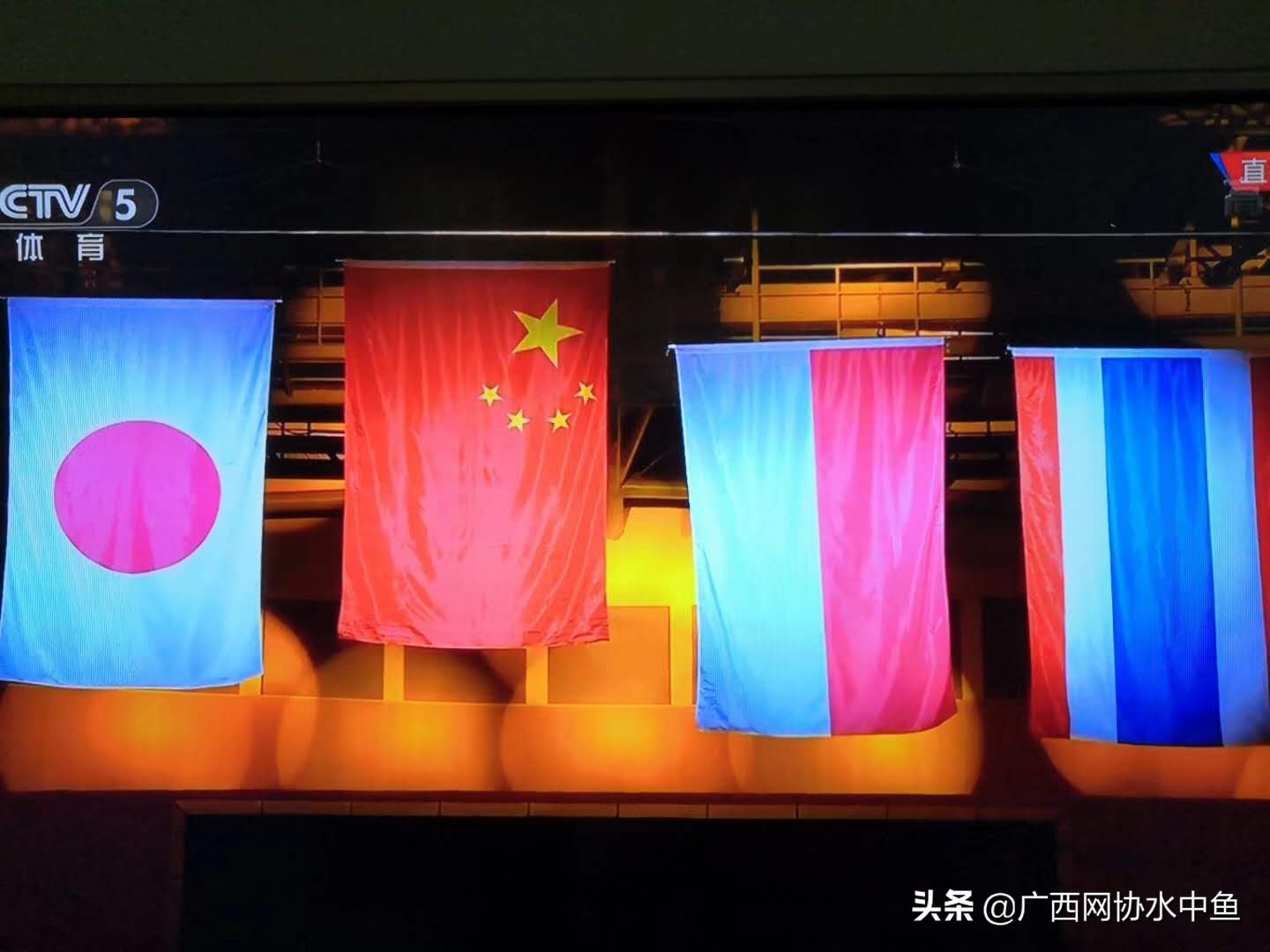 中国羽毛球队第11次举起苏迪曼杯,我和羽毛球比赛的故事