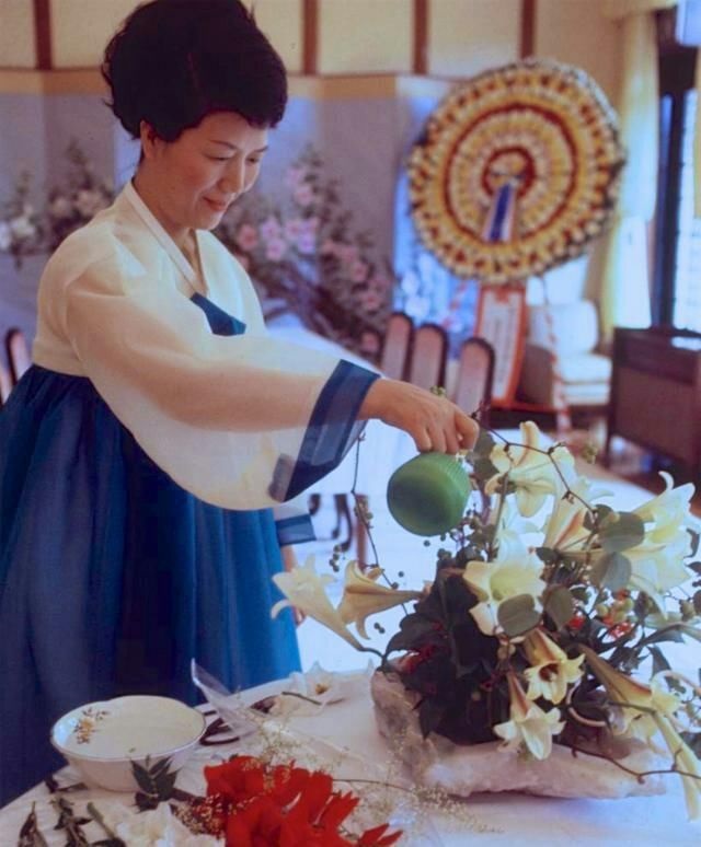 朴正熙妻子是谁,朴正熙朴槿惠关系