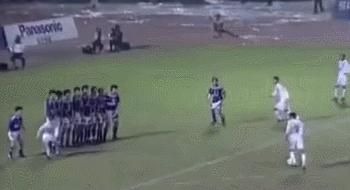 一文看懂范志毅巅峰有多强:敢与C罗比弹跳,后卫技术胜前锋