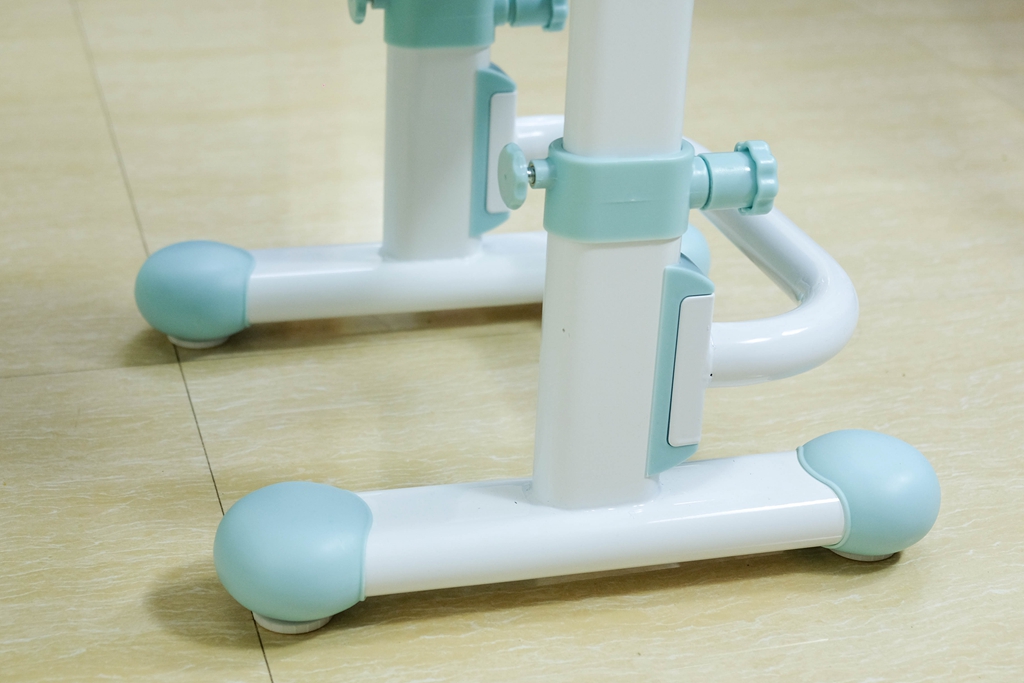 儿童简易爱果乐学习桌椅,爱果乐萌芽椅怎么样