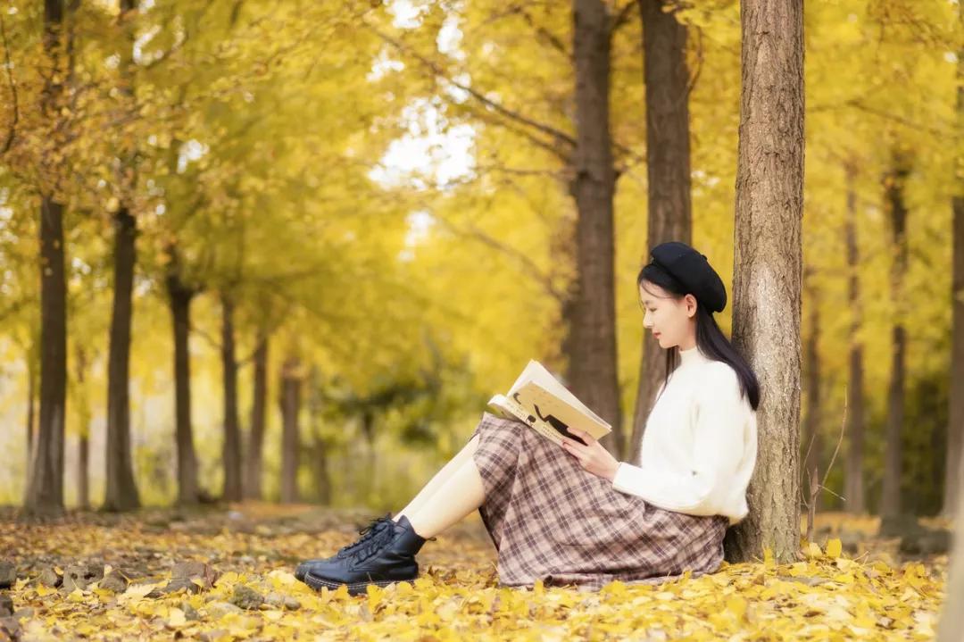 背过终身难忘的9首古诗词,上学时背过的诗词现在才真正了解